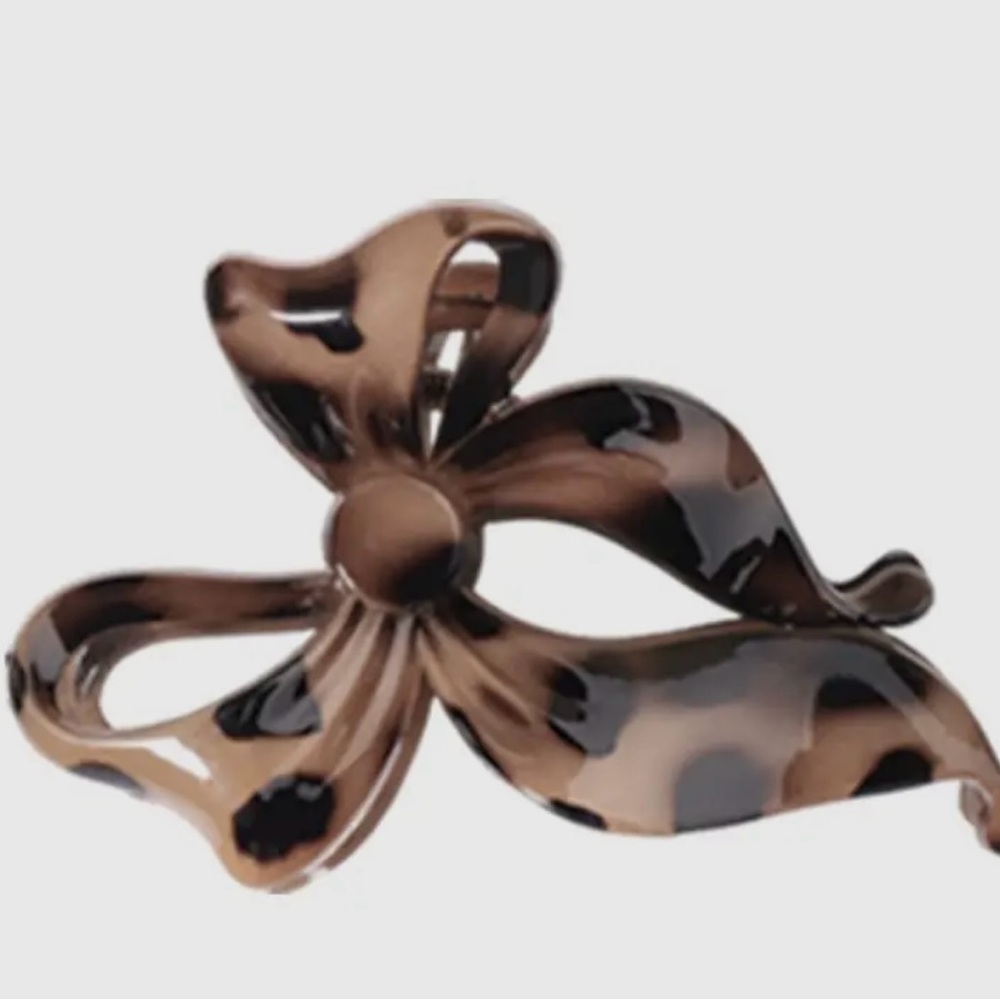 Elegant Leopard Print Bow Hair Clip